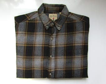 Camisa de flanela preta, cinza e amarela da Red Head Brand Co, um bolso no peito, tamanho médio masculino