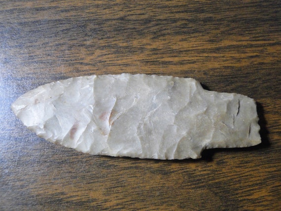 Authentic Scotts Bluff Indian Arrowhead Spear Point Artifact 1 1/4 X 3 1/3  Great Color Superb Point -  Finland