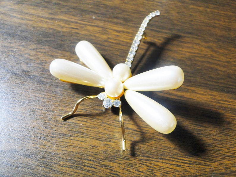 2 x 2 34 Gorgeous Dragonfly Brooch Very Nice! Rhinestones /& Faux Pearls