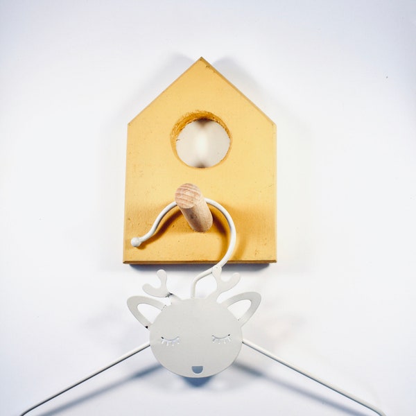 Porte manteau maison pour chambre d'enfant et bébé