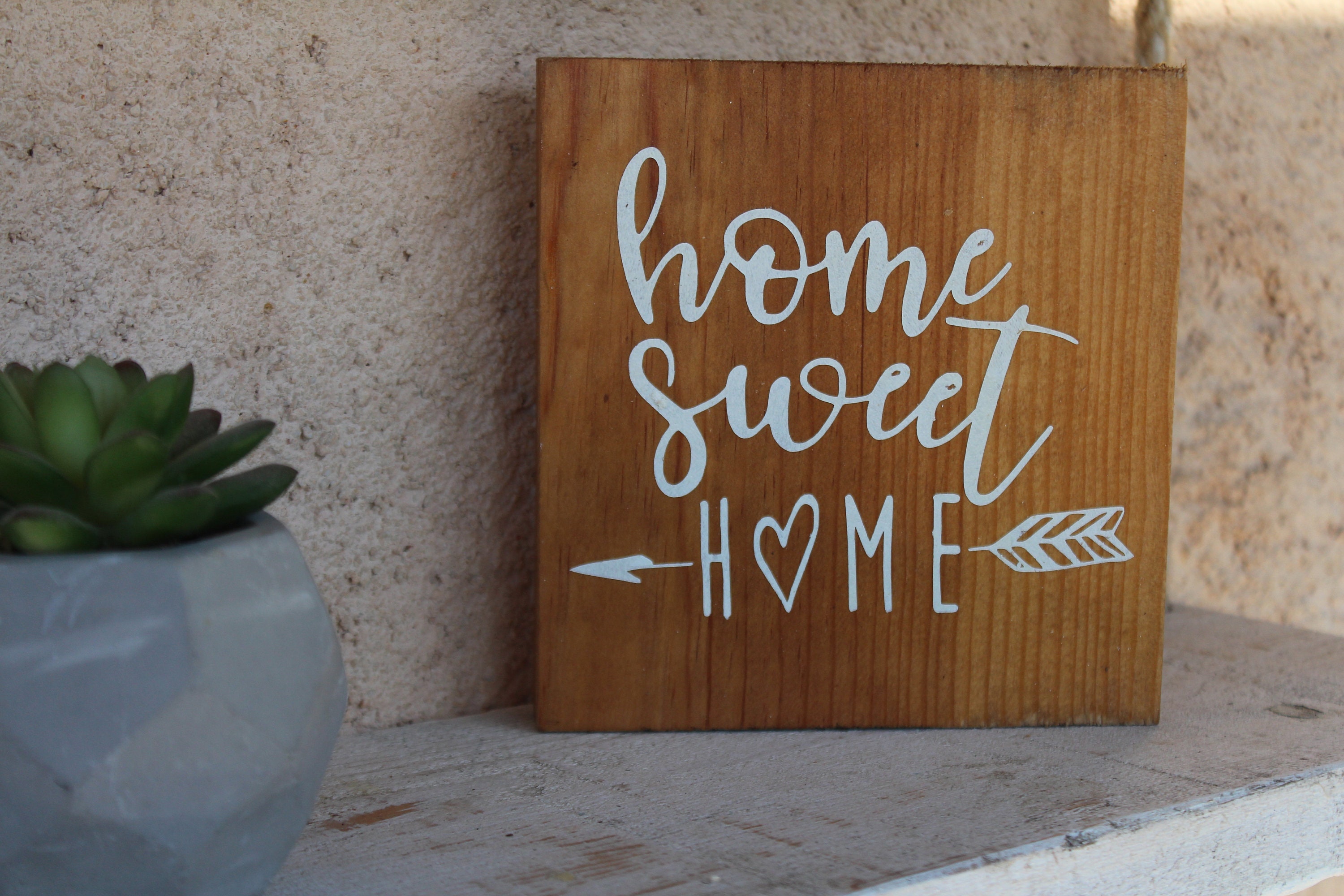 Pancarte de Decoration en Bois Peinte à La Main