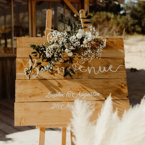Panneau d'accueil Bienvenue en planche de pins Modèle Adèle, peint à la main, à personnaliser pour décoration de mariage ou autre image 3