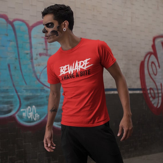 Attention j’ai une Bite T Shirt, Zombie diable 666, Zombie Shirt, chemise, drôle Halloween T Shirt, chemise rouge, Costume, Mens, femmes, enfants A103 05ea15 Attention j’ai une Bite T Shirt, Zombie diable 666, Zombie Shirt, chemise, drôle Halloween T Shirt, chemise rouge, Costume, Mens, femmes, enfants A103 05ea15