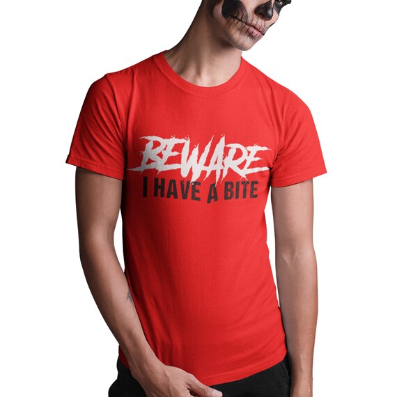 Attention j’ai une Bite T Shirt, Zombie diable 666, Zombie Shirt, chemise, drôle Halloween T Shirt, chemise rouge, Costume, Mens, femmes, enfants A103 05ea15 Attention j’ai une Bite T Shirt, Zombie diable 666, Zombie Shirt, chemise, drôle Halloween T Shirt, chemise rouge, Costume, Mens, femmes, enfants A103 05ea15