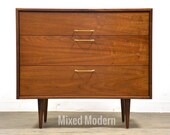 Jens Risom walnut Mid Century Dresser Chest
