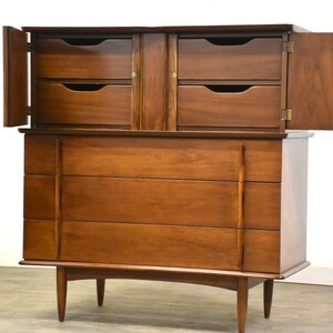 Mid Century Tall Dresser by United Furniture image 2