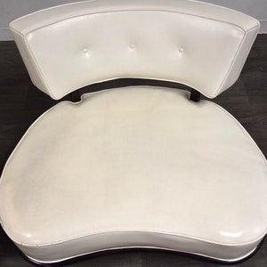 Italian Style White Oversized Lounge Chairs a Pair image 4