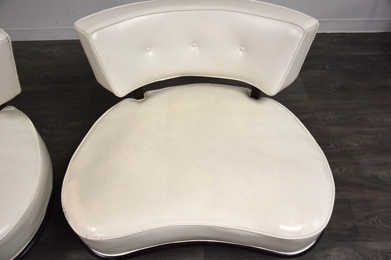 Italian Style White Oversized Lounge Chairs a Pair image 4