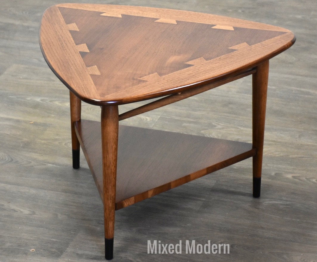 Lane acclaim guitar pick table deals
