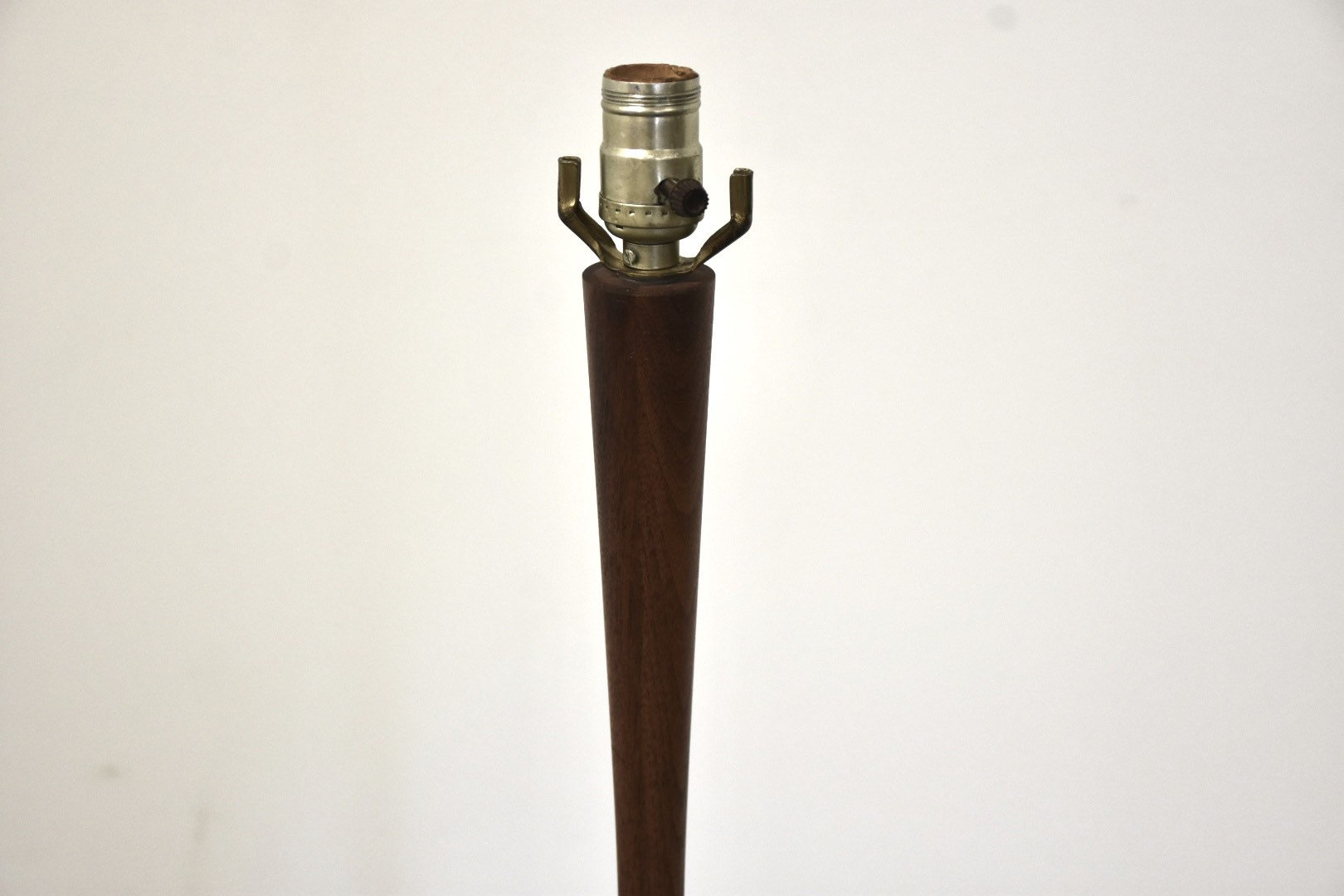Walnut Mid Century Modern Floor Lamp - Etsy Walnut Mid Century Modern Floor Lamp - Etsy