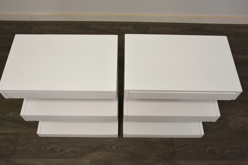 White Nightstands by Drexel A Pair Bild 6