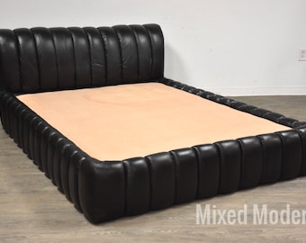 Jay Spectre Black Leather Queen Bed