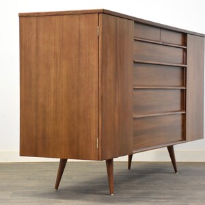 Drexel Walnut Credenza Sideboard 画像 3