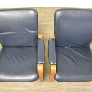 Blue Leather Lounge Chairs by Ekornes A Pair image 4