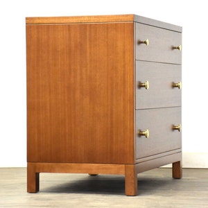 Single Mahogany Dresser Chest by Widdicomb image 2