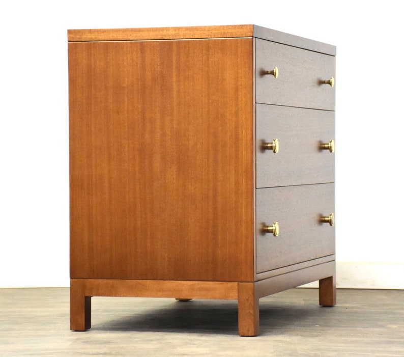 Single Mahogany Dresser Chest by Widdicomb image 2