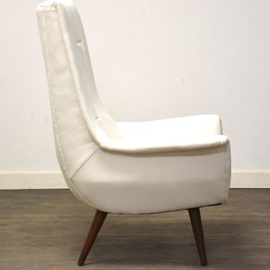 MCM White Lounge Chair by Lawrence Peabody image 3