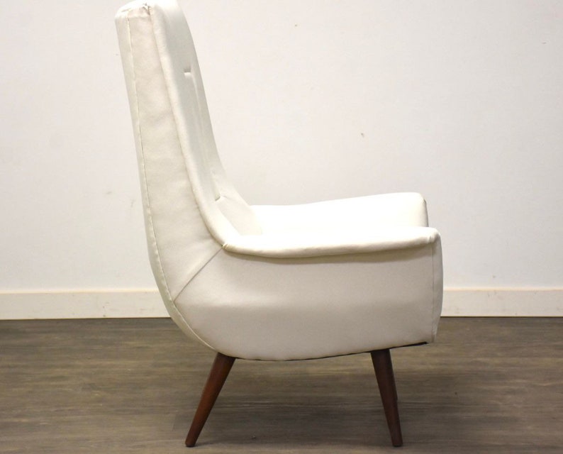 MCM White Lounge Chair by Lawrence Peabody image 3