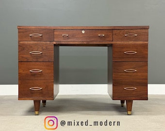 Walnut Mid Century Desk by Heywood Wakefield Contessa