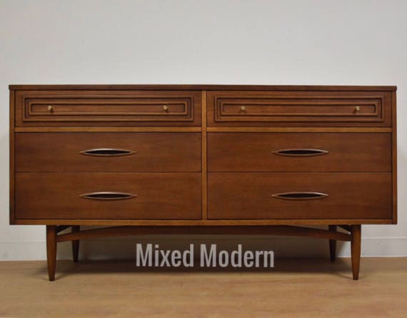 Broyhill Sculptra Walnut Dresser Etsy