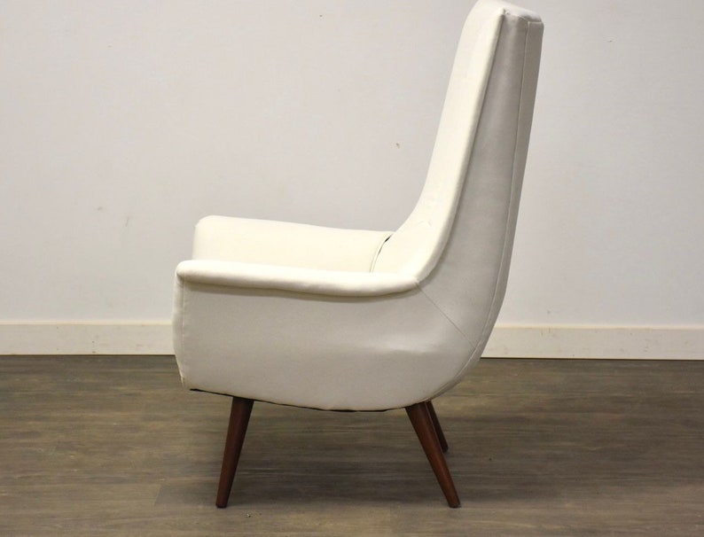 MCM White Lounge Chair by Lawrence Peabody image 2