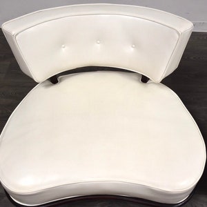 Italian Style White Oversized Lounge Chairs a Pair image 5