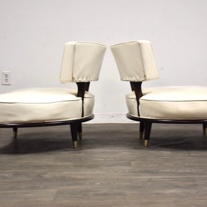 Italian Style White Oversized Lounge Chairs a Pair image 3