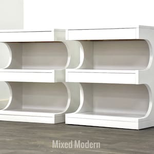 White Nightstands by Drexel A Pair Bild 1