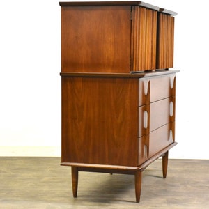 Mid Century Tall Dresser by United Furniture image 4