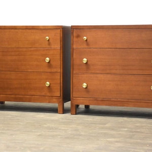 Single Mahogany Dresser Chest by Widdicomb image 9