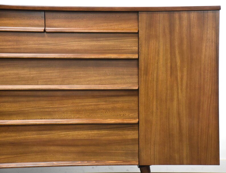 Drexel Walnut Credenza Sideboard image 6