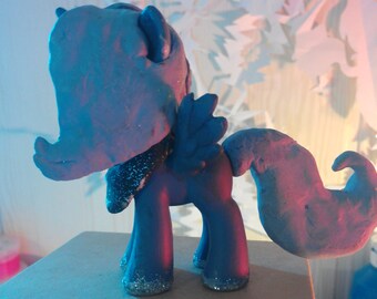 Woona skulpture mlp
