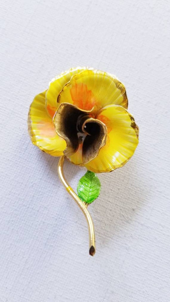 Large vintage 1960s flower with yellow and orange… - image 1