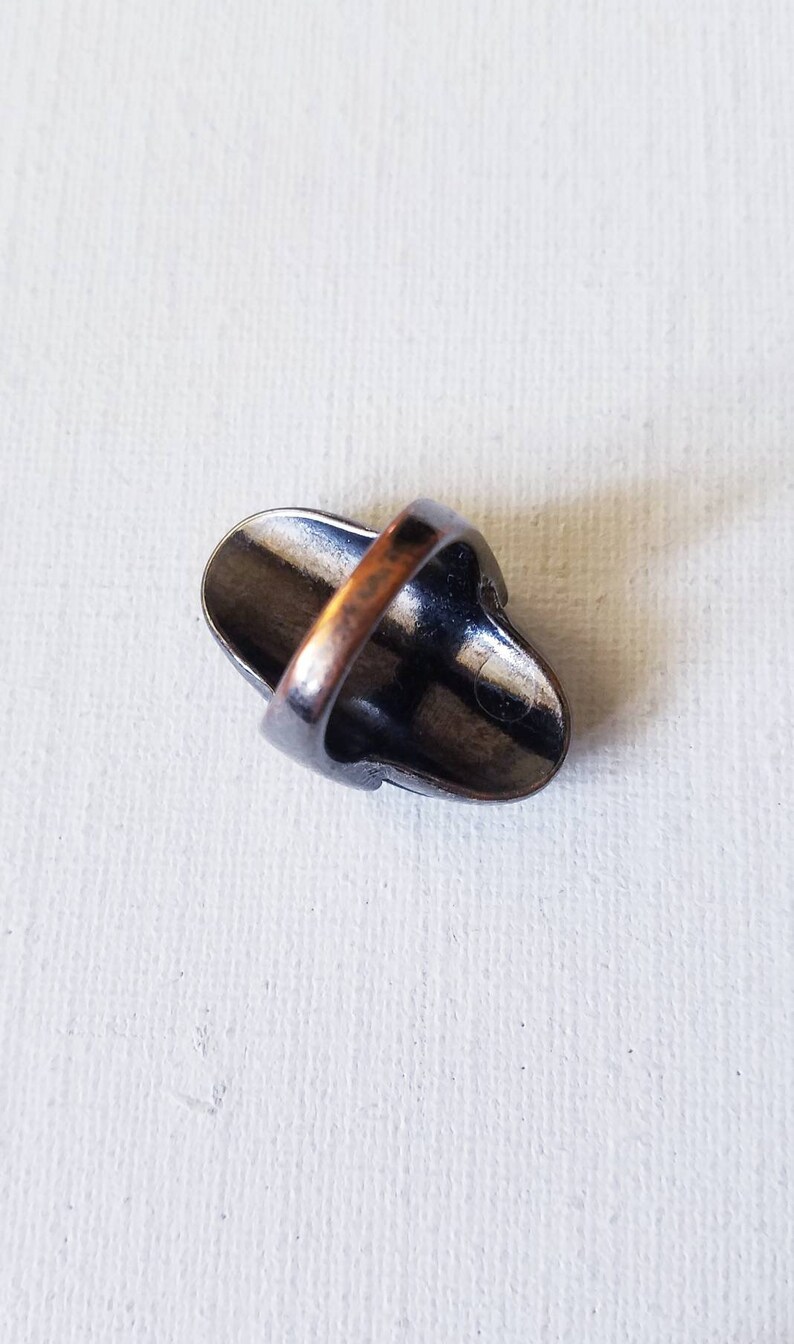 Vintage bold and glitzy black stone costume ring