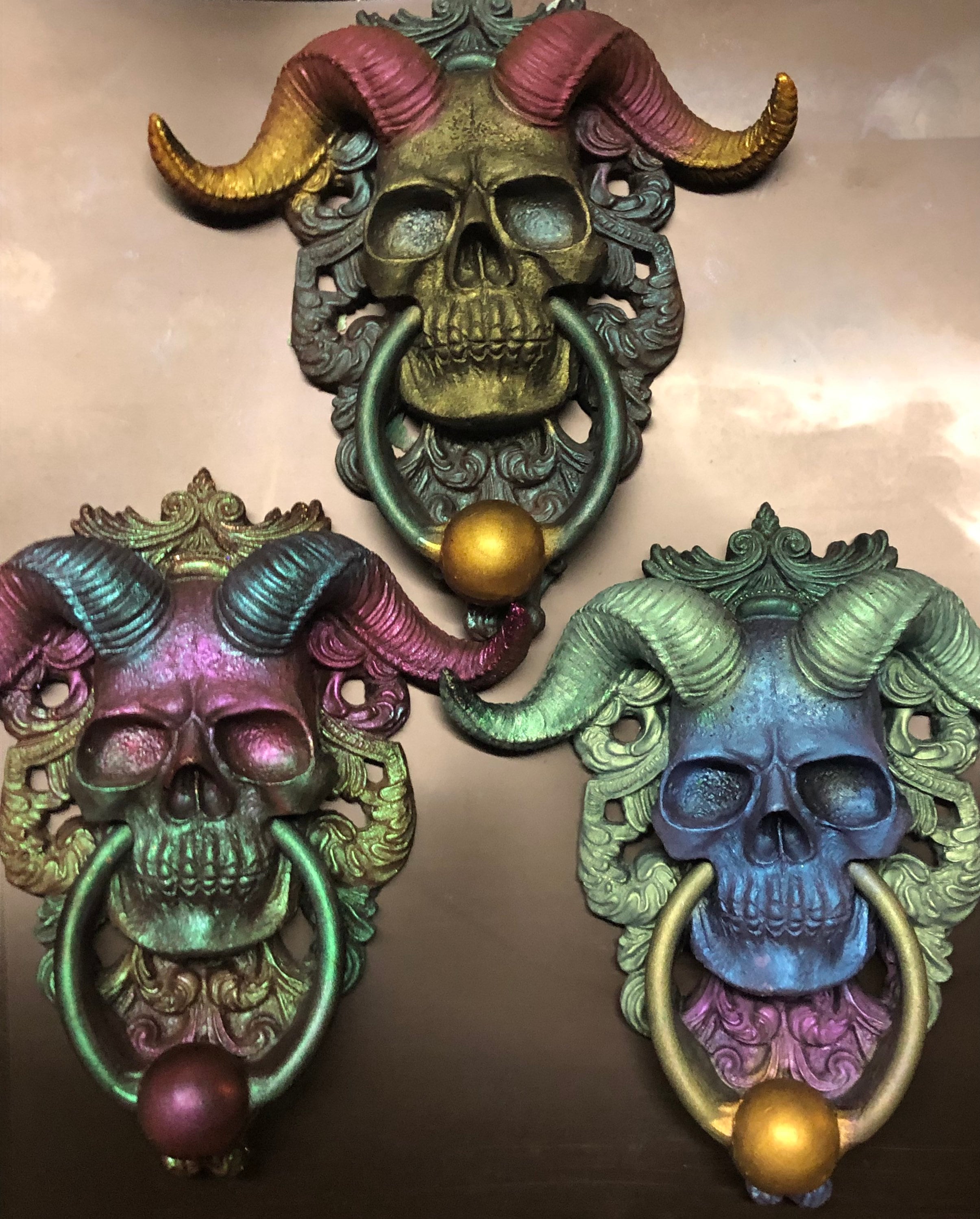 Crâne de Démon Mural en Résine Caméléon Au Choix