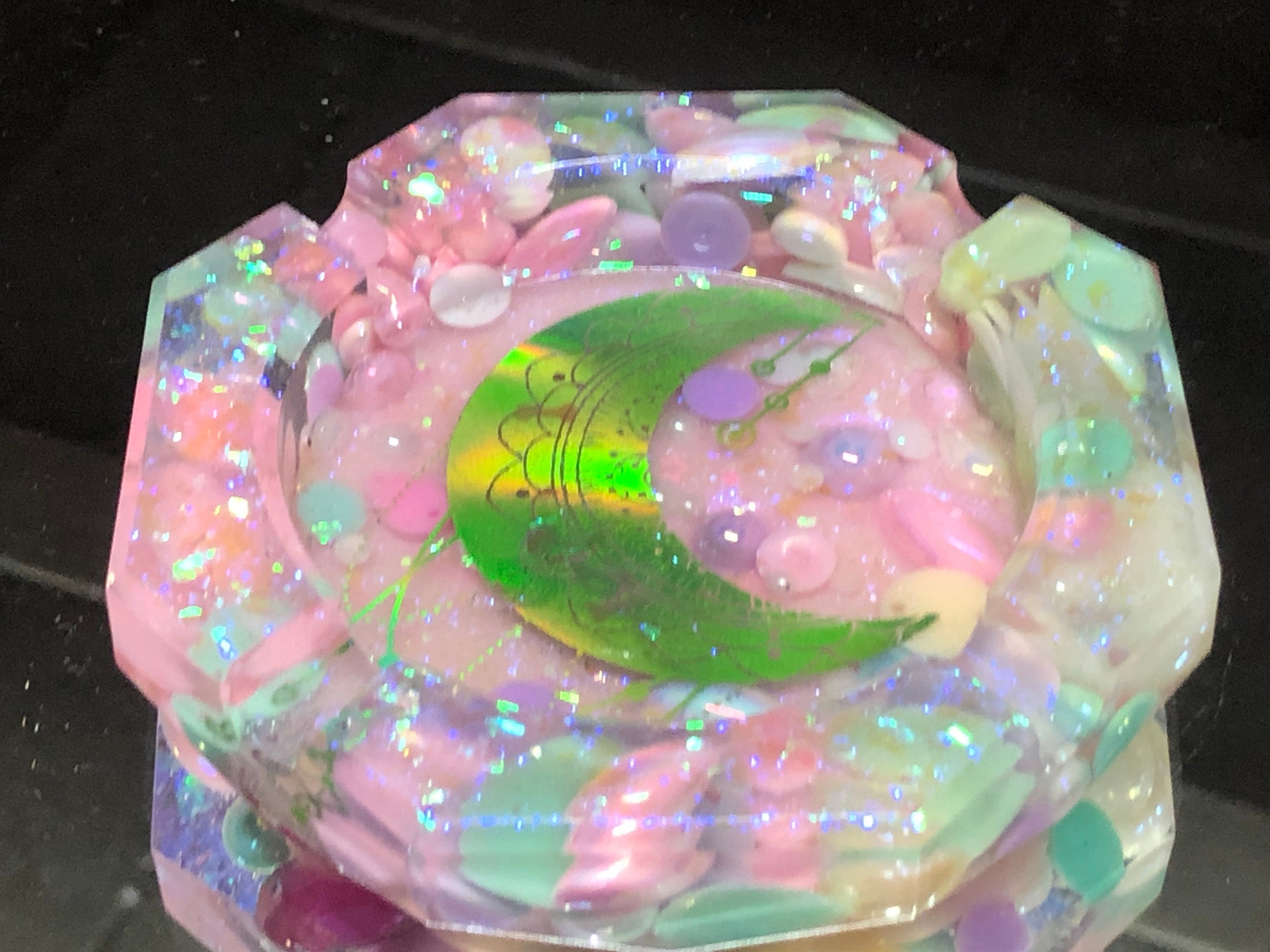 Cendrier Cristallin Lune Holographique en Résine Unique