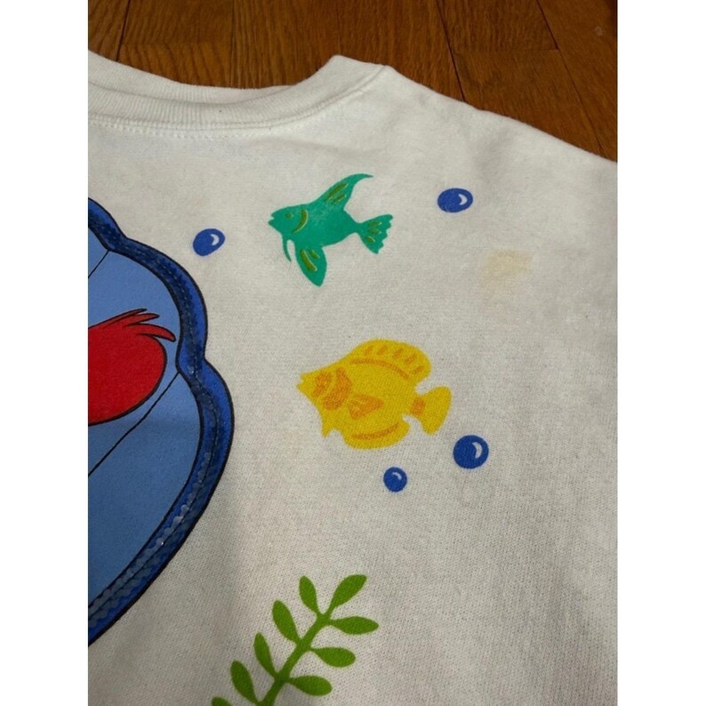 Sudadera vintage de Disney La Sirenita Ariel Talla 14 para niños Hecha en EE. UU. con estampado imagen 4
