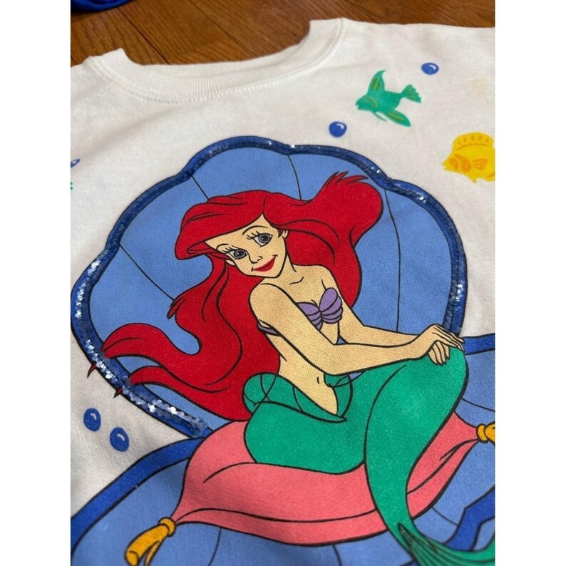 Sudadera vintage de Disney La Sirenita Ariel Talla 14 para niños Hecha en EE. UU. con estampado imagen 3