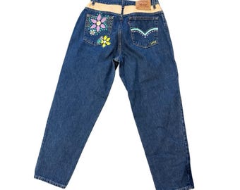 Custom Vintage Levi's 550 Jeans Hand Painted Floral Relaxed Tapered Size 14 Y2K
