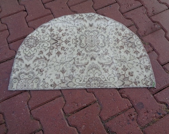 2.4x1.6Ft Semi Circle Vintage Rug, Hand Knotted Doormat, Floral Design Unique Entry Mat,Boho Half Moon Carpet,Half Round Indoor Mat kd:DA