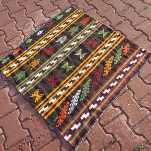 2.8 x 2.9 Ft  Square Embroidery Colorful Small Kilim, Goat Hair Kitchen Mat, Rustic Bathroom Decor, Kids Room Rug, Vintage Entryway Rug 330