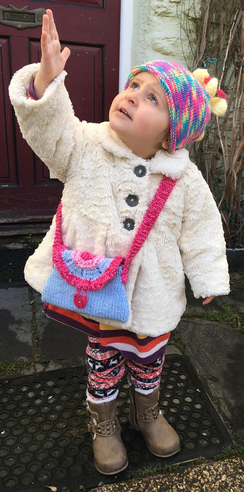 2-4 years.blue,pink,yellow. rainbow flower knitted hatbeanie