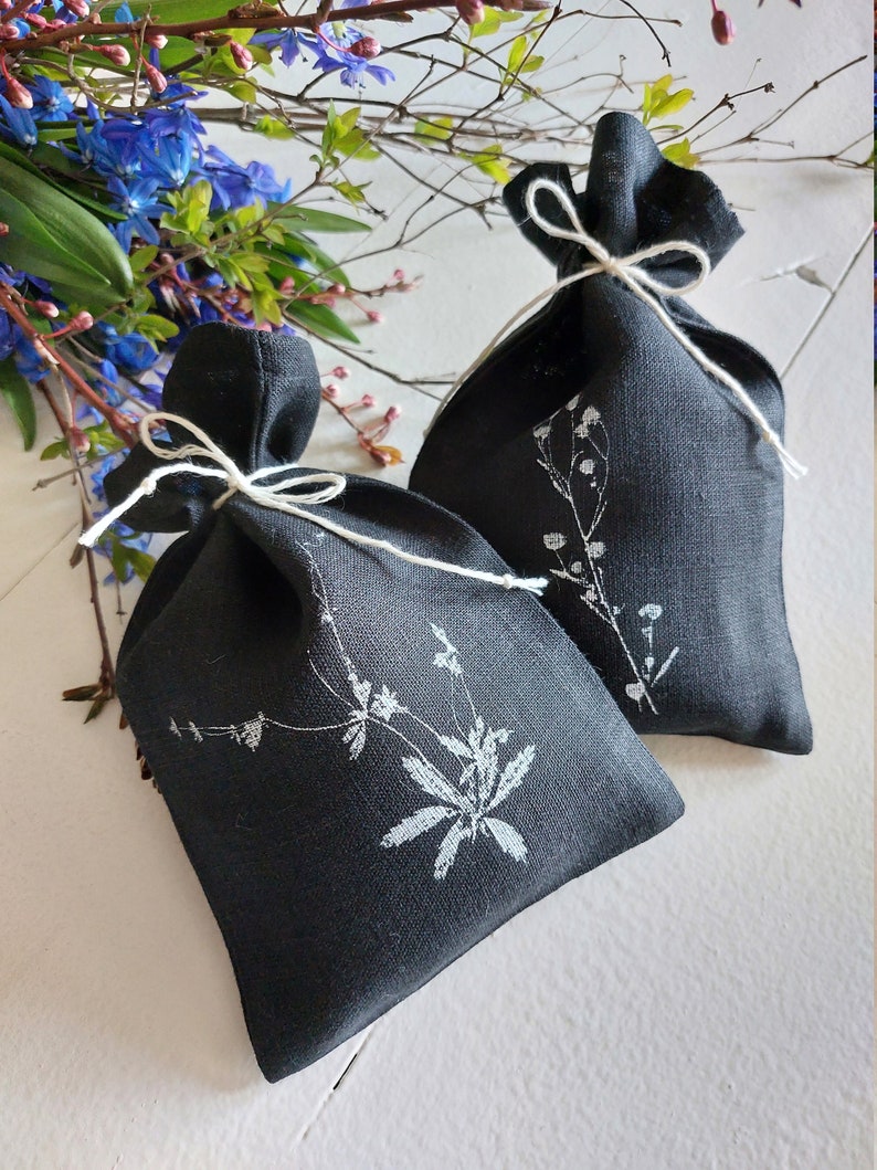 Black favor bag set, linen aroma sachet, 5x7 image 1