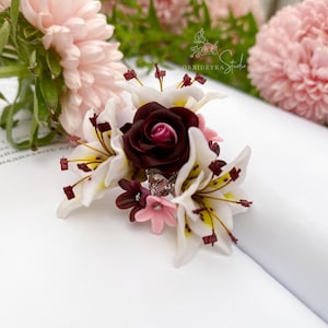 Bague fleur, bague en argile polymère, fleur en argile polymère, bague de lys en argile polymère, bague avec rose et lys, bague fleur blanc rouge, bijoux fleurs
