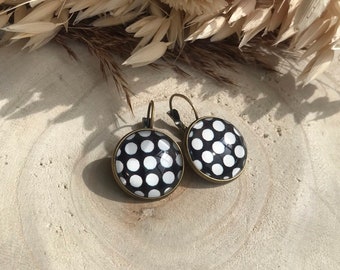 Boucles d'oreilles fantaisies, dormeuses, Gros pois, pois, noir et blanc