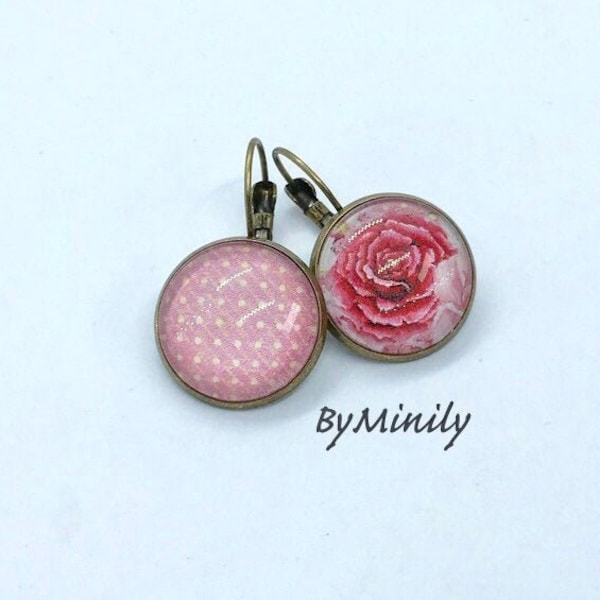 Boucles d'oreilles fantaisies cabochons, dormeuses, asymétriques, romantique, rose