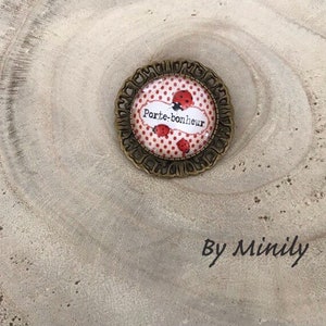 Bronze or silver serrated cabochon brooch, lucky charm, ladybug, polka dots, red, message jewelry