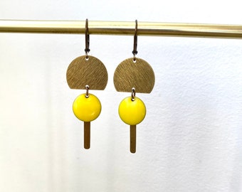 Enamelled sequin dangling earrings, original and simple