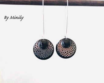 Enamelled sequin earrings, dangling, black