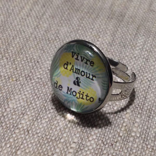 Bague cabochon rond, tropical, ananas, vivre d'amour et de mojito, bague message